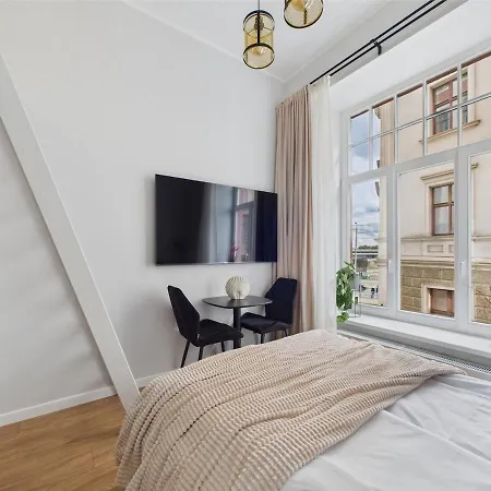 Lägenhet Chic And Compact Loft In Old