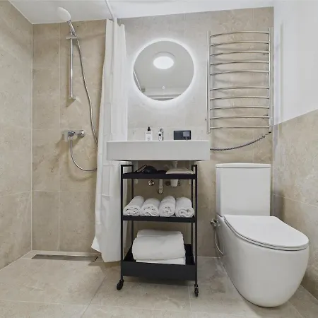 Chic And Compact Loft In Old *